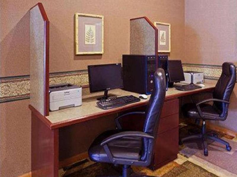 Norwood Inn & Suites Eagan