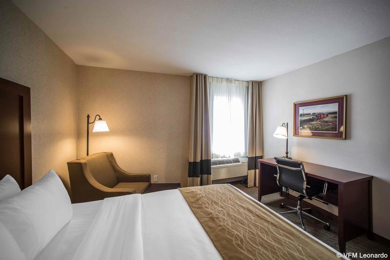 Comfort Inn Warrensburg Station image