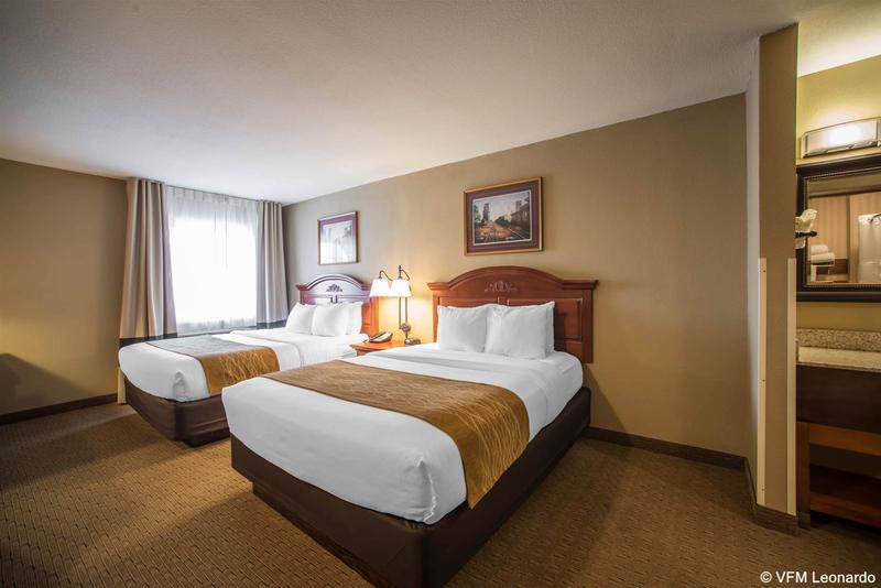 Comfort Inn Warrensburg Station image