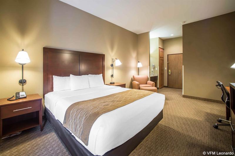 Comfort Inn Warrensburg Station image
