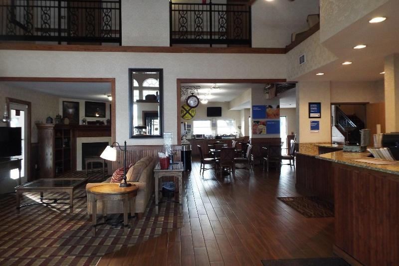 Comfort Inn Warrensburg Station image