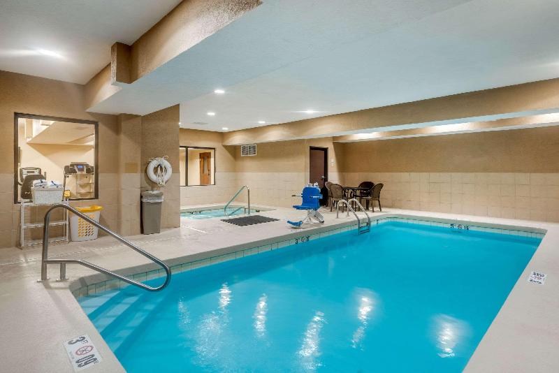 Quality Inn & Suites Jefferson City image