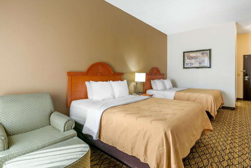 Quality Inn & Suites Jefferson City image