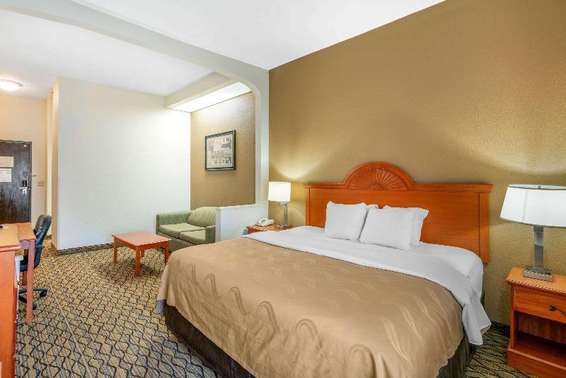 Quality Inn & Suites Jefferson City image