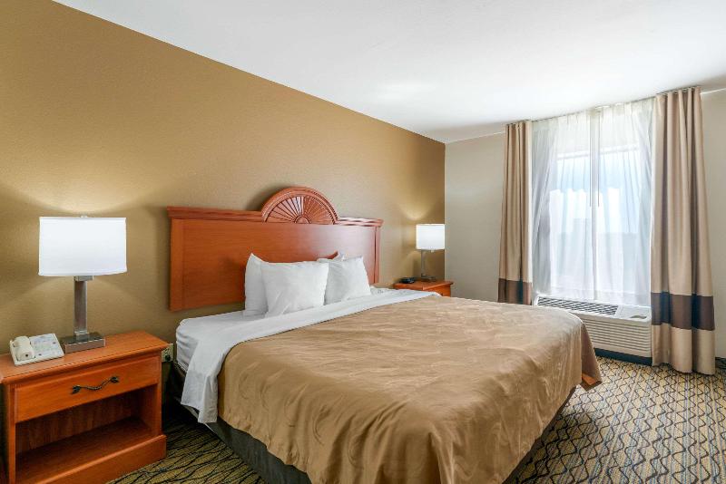 Quality Inn & Suites Jefferson City image