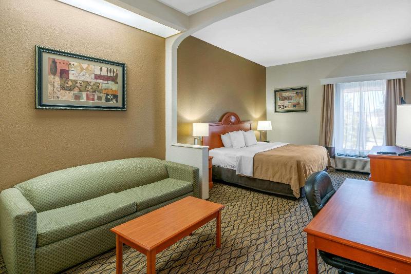 Quality Inn & Suites Jefferson City image