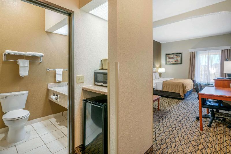 Quality Inn & Suites Jefferson City image