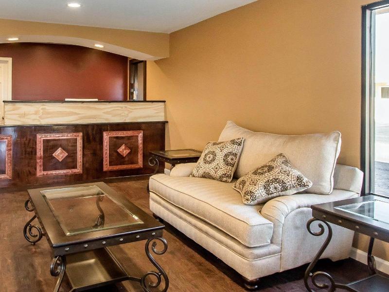 Rodeway Inn & Suites image
