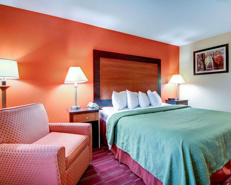 Quality Inn Richland image