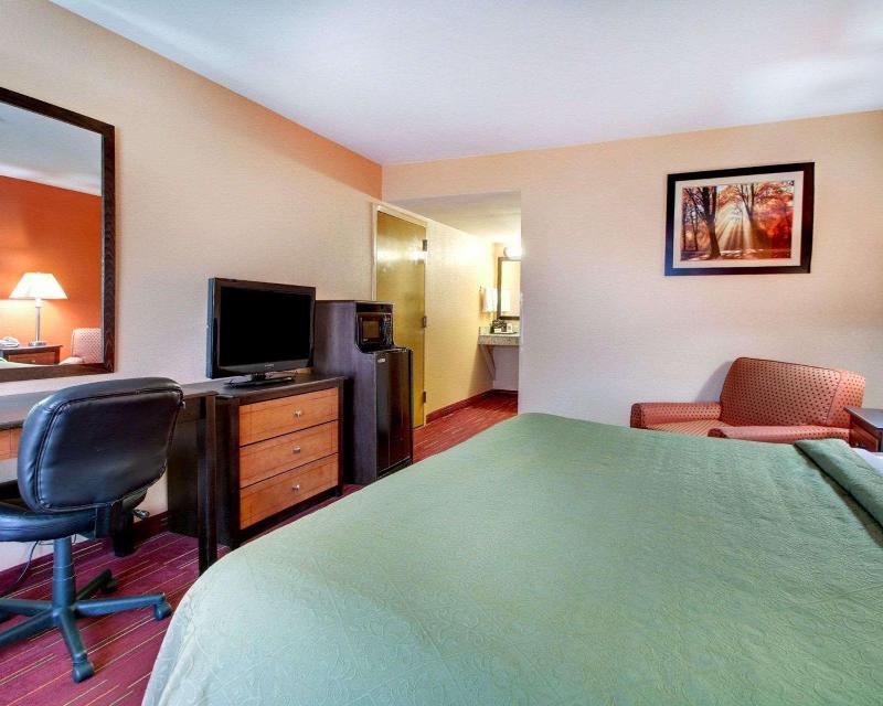 Quality Inn Richland image