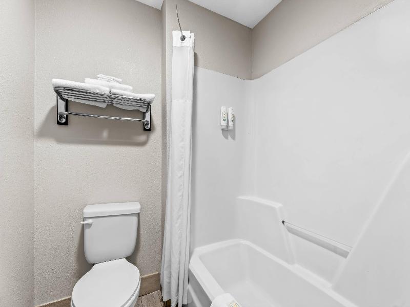 Quality Inn Richland image