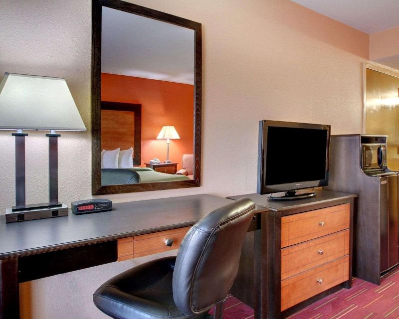 Quality Inn Richland image