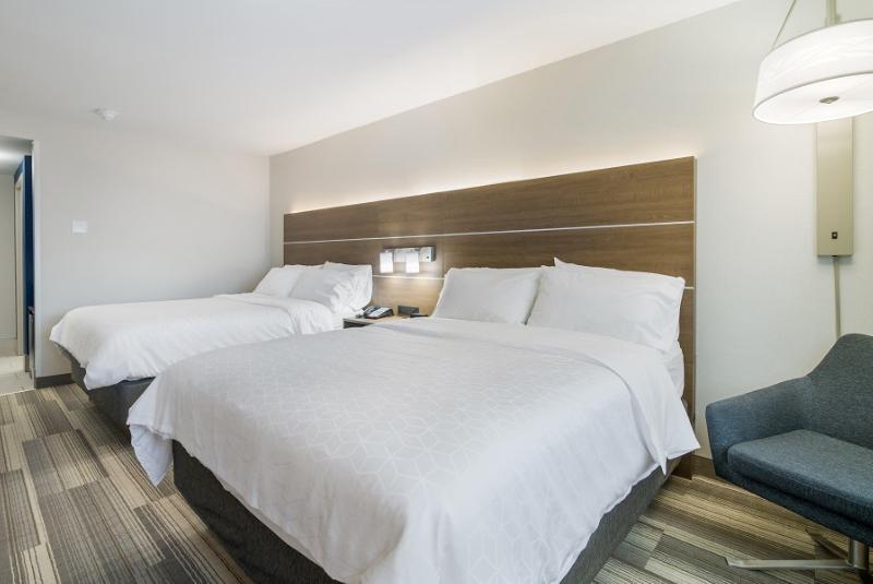 Holiday inn Express Plymouth image