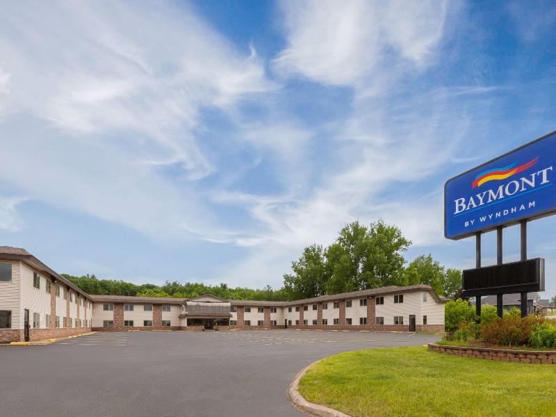 Baymont By Wyndham Iron Mountain image