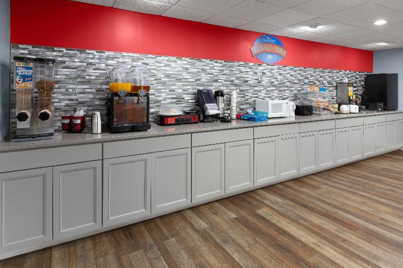 Baymont By Wyndham Iron Mountain image