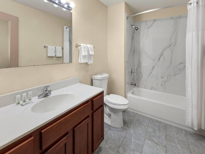 Baymont By Wyndham Iron Mountain image