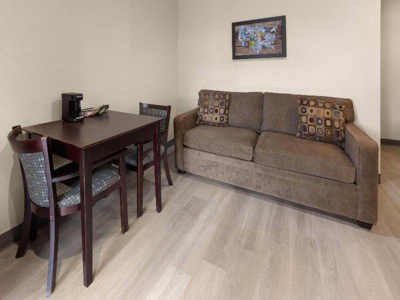 Baymont By Wyndham Iron Mountain image