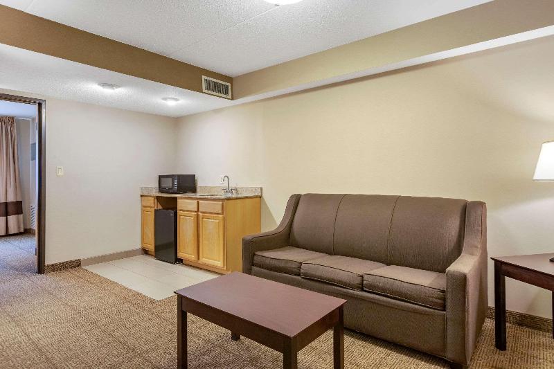Comfort Inn Lansing
