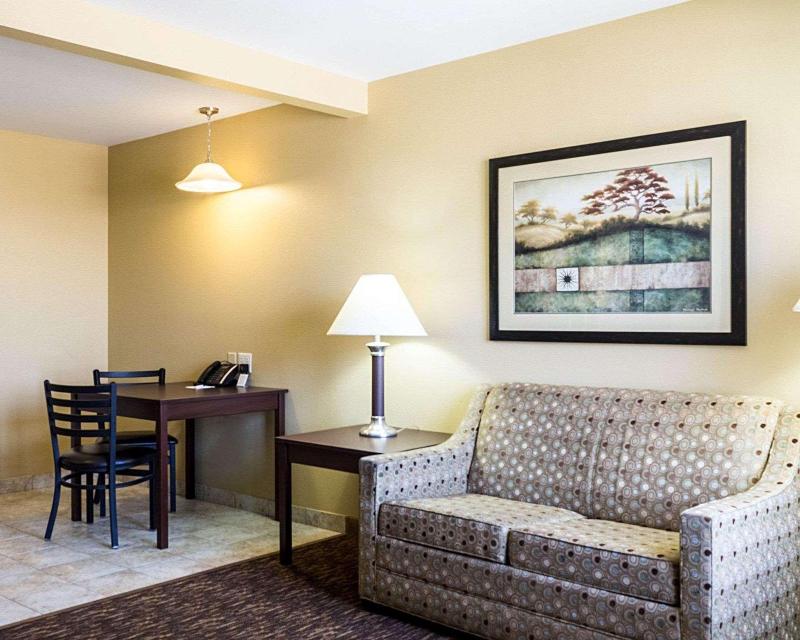 MainStay Suites Minot Area image