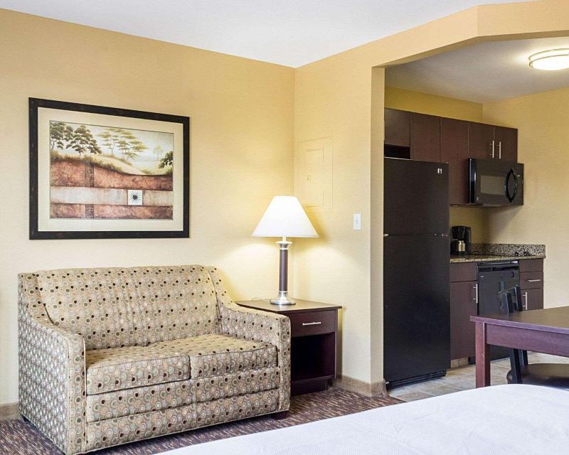 MainStay Suites Minot Area image