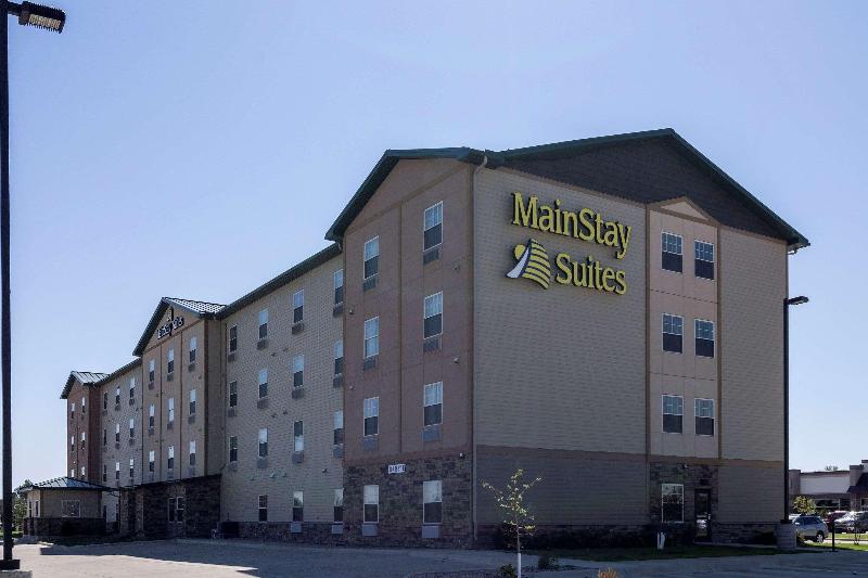 Mainstay Suites Williston image