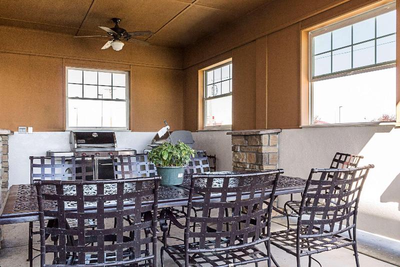 Mainstay Suites Williston image