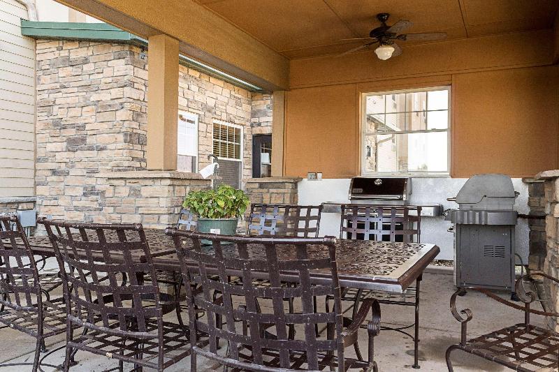 Mainstay Suites Williston image