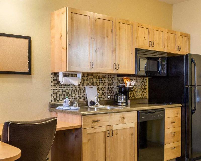 Mainstay Suites Williston image