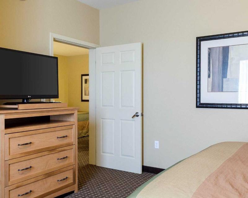 Mainstay Suites Williston image