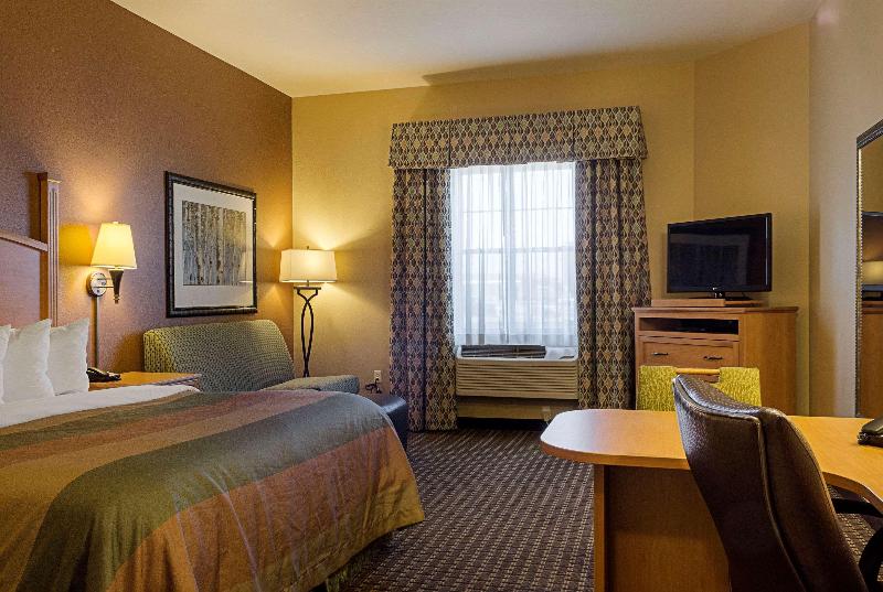 Mainstay Suites Williston image
