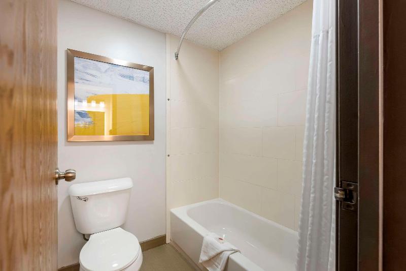Comfort Inn Hastings image