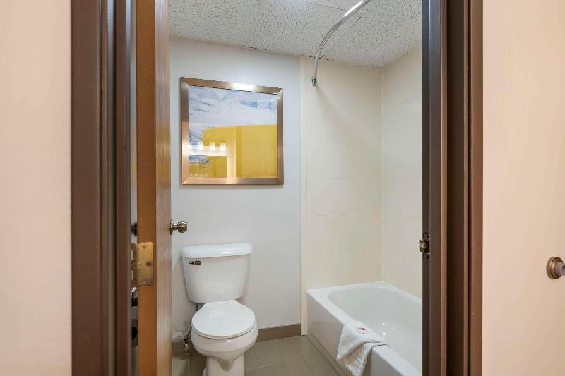 Comfort Inn Hastings image