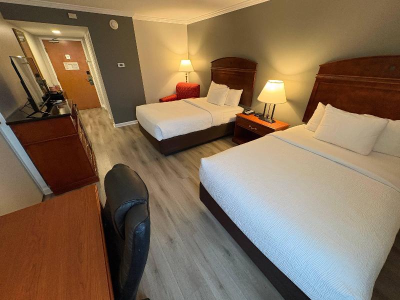 Quality Inn Edison - New Brunswick image