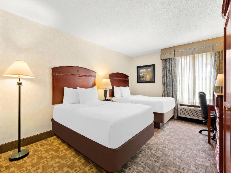Quality Inn Edison - New Brunswick image
