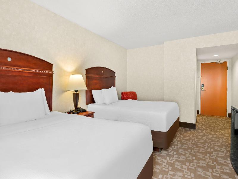 Quality Inn Edison - New Brunswick image