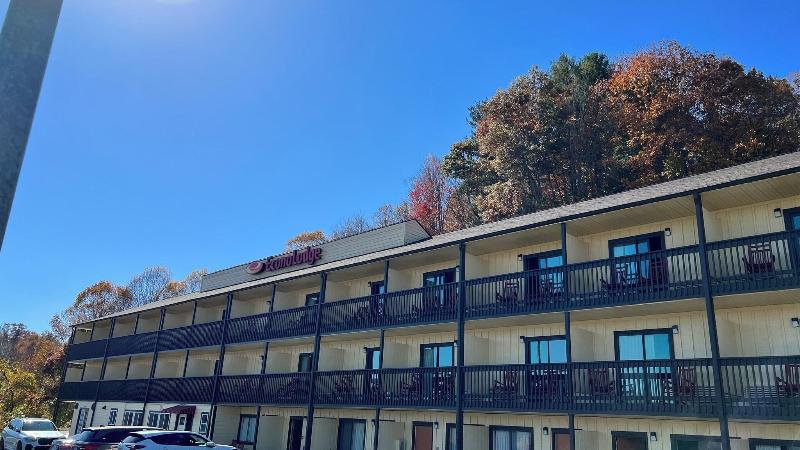 Econo Lodge South image 6