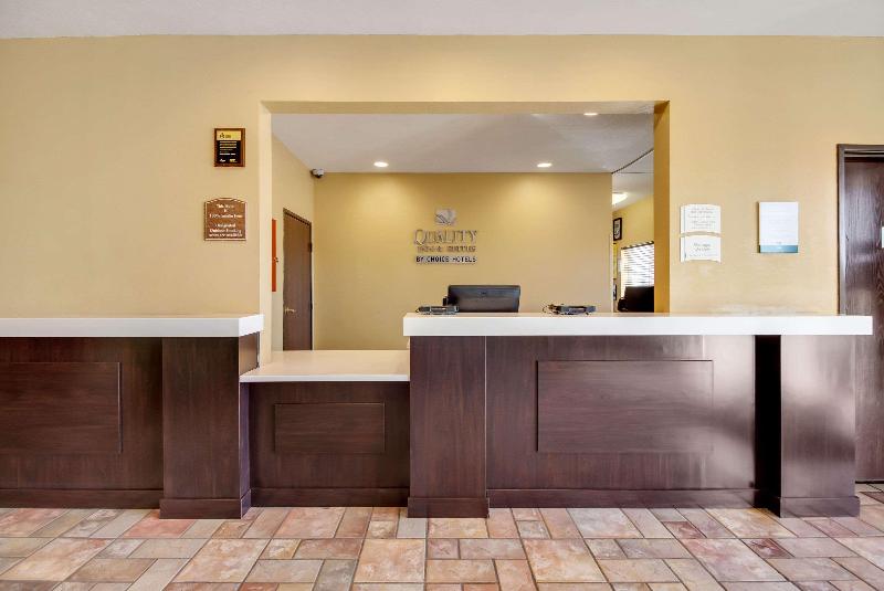 Quality Inn & Suites Lincoln Municipal Airport image