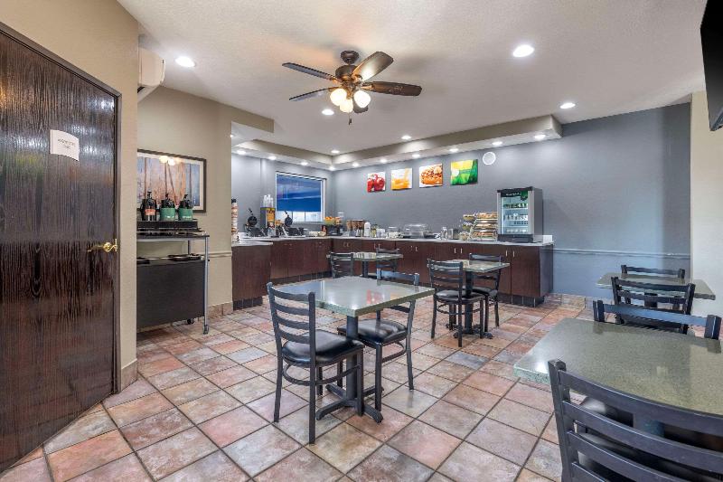 Quality Inn & Suites Lincoln Municipal Airport image