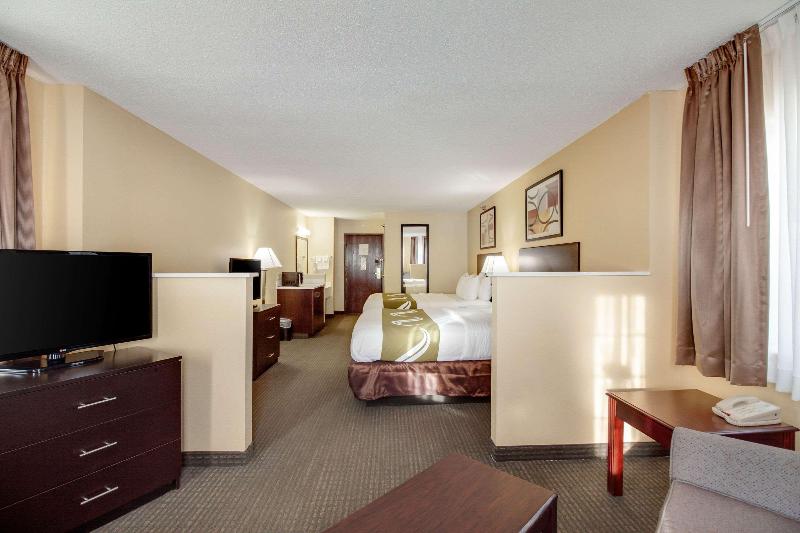 Quality Inn & Suites Lincoln Municipal Airport image