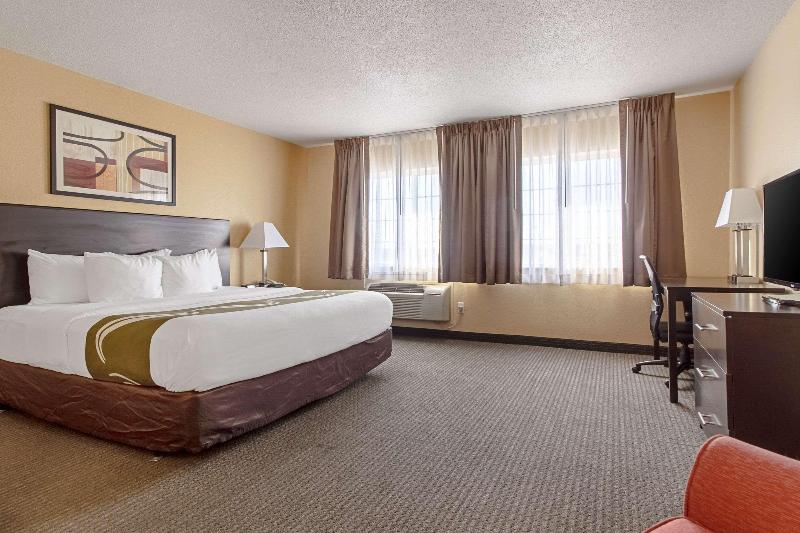 Quality Inn & Suites Lincoln Municipal Airport image