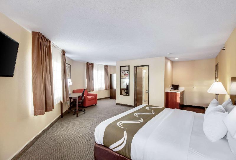 Quality Inn & Suites Lincoln Municipal Airport image