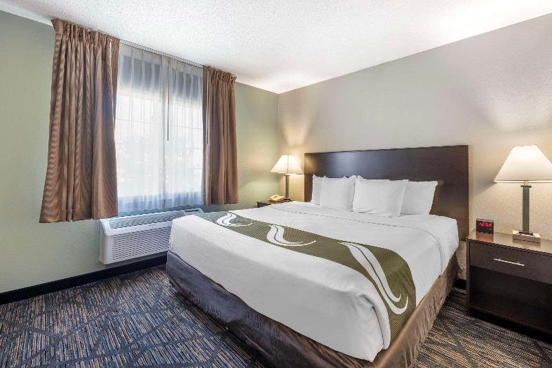 Quality Inn & Suites Lincoln Municipal Airport image