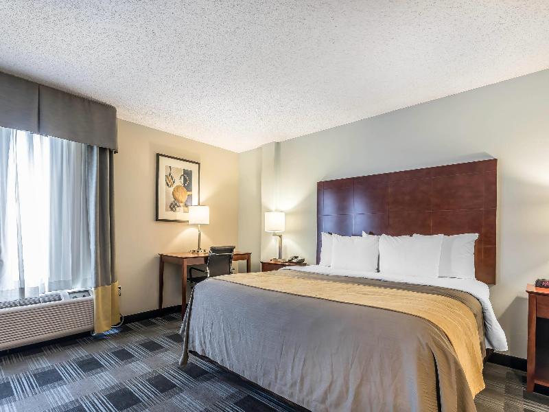 Comfort Inn SW Omaha I-80 image