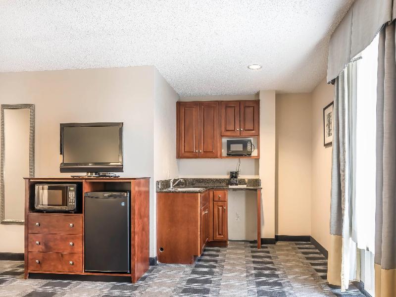 Comfort Inn SW Omaha I-80 image