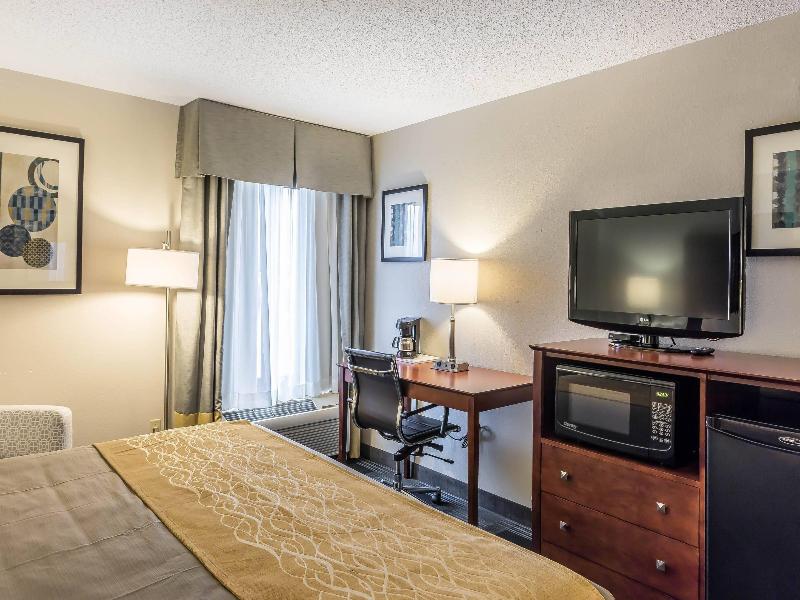 Comfort Inn SW Omaha I-80 image