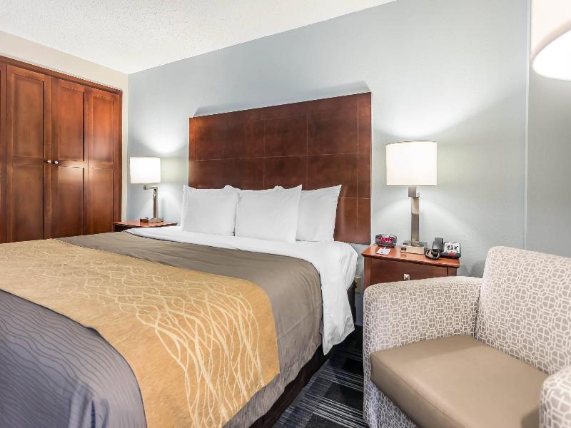 Comfort Inn SW Omaha I-80 image