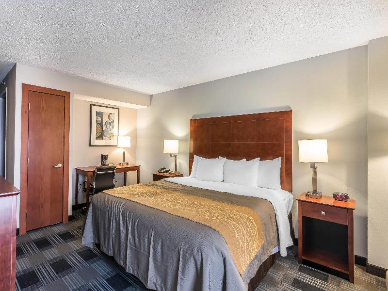 Comfort Inn SW Omaha I-80 image