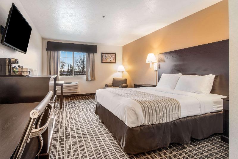 Econo Lodge Corvallis Near University image