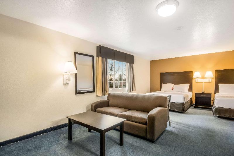 Econo Lodge Corvallis Near University image