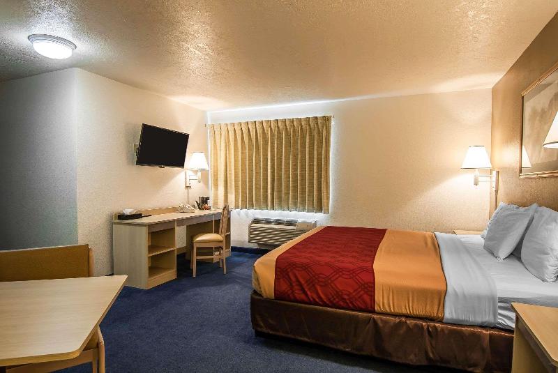Econo Lodge Corvallis Near University image